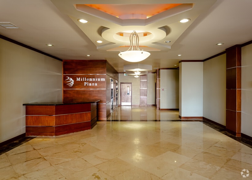 More Photos Of 2500 E Hallandale Beach Blvd, Hallandale Beach Office For Lease