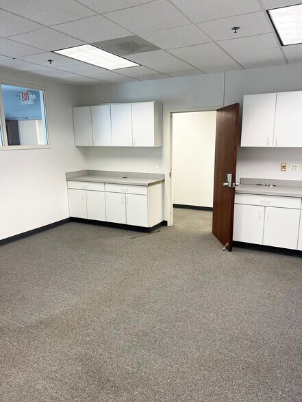 More Photos Of 2230 Point Blvd, Elgin Office For Lease