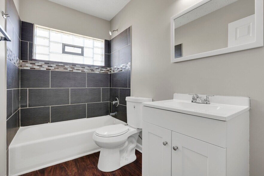 More Photos Of 1865-1867 Agler Rd, Columbus Multifamily For Sale