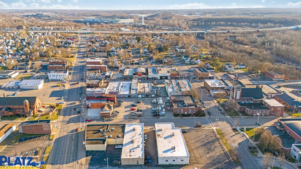 More Photos Of 39 W Liberty St, Girard Storefront For Sale