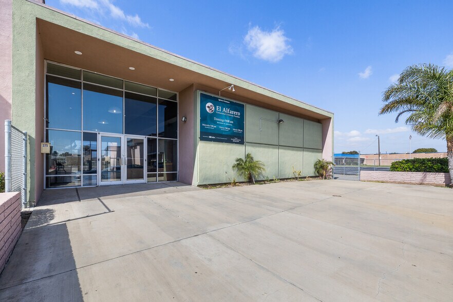 More Photos Of 375 S K St, Oxnard Religious Facility For Sale