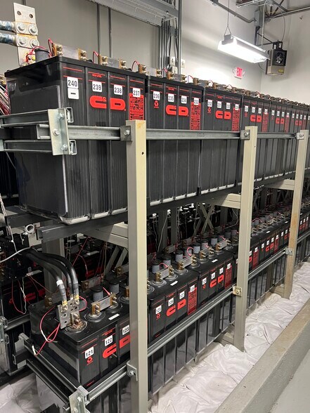 More Photos Of 4424 Interpoint Blvd, Dayton Industrial For Lease