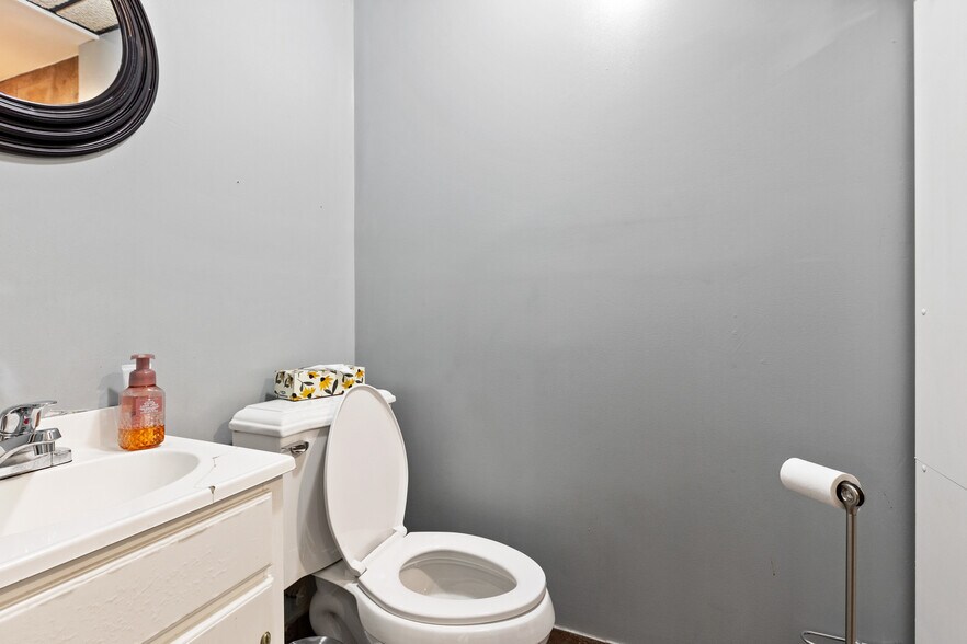 More Photos Of 1725 Rossi Dr, Tecumseh Distribution For Sale