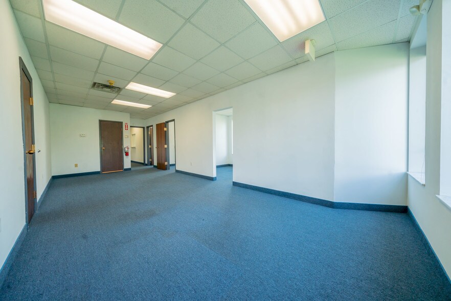 More Photos Of 12575 Rockside Rd, Garfield Heights Medical For Sale