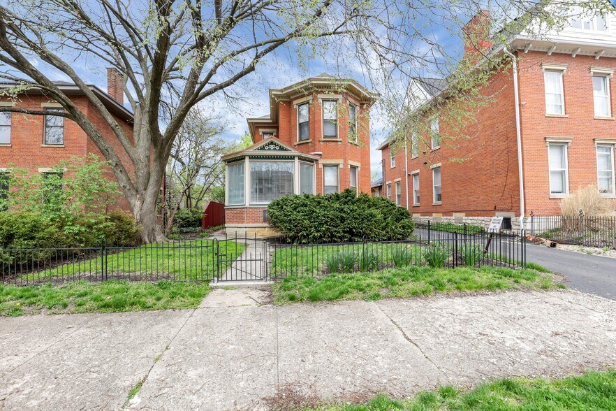 More Photos Of 572 E Rich St, Columbus Office For Lease