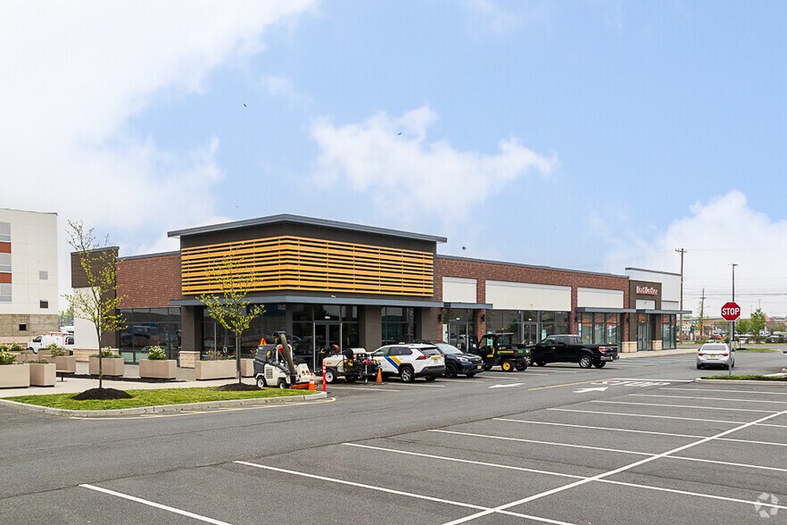 More Photos Of 1050 W Edgar Rd, Linden Unknown For Lease