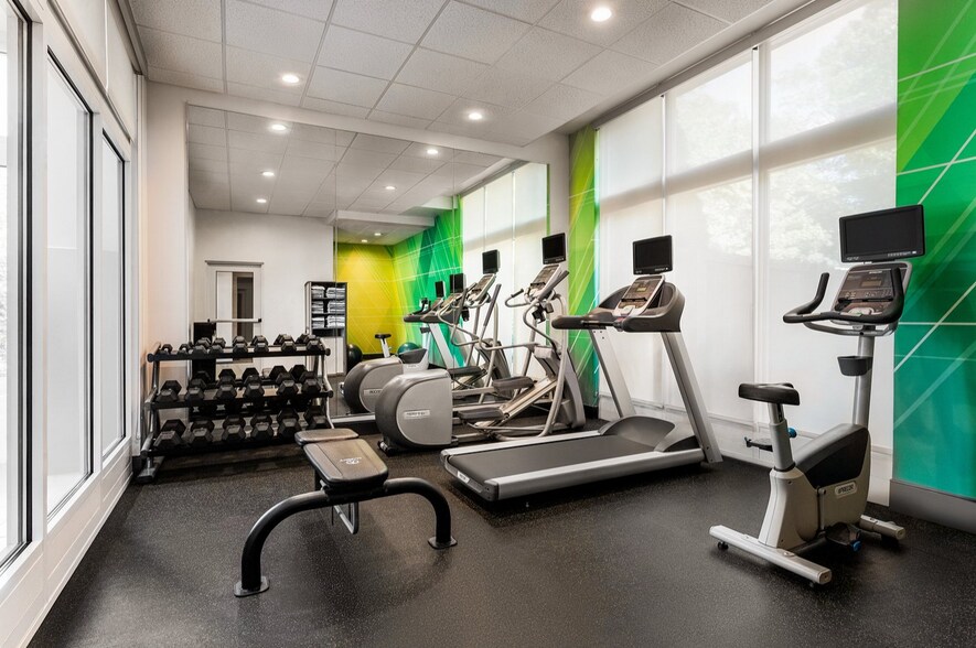 More Photos Of 2901 John Hawkins Pky, Birmingham Hotel For Sale