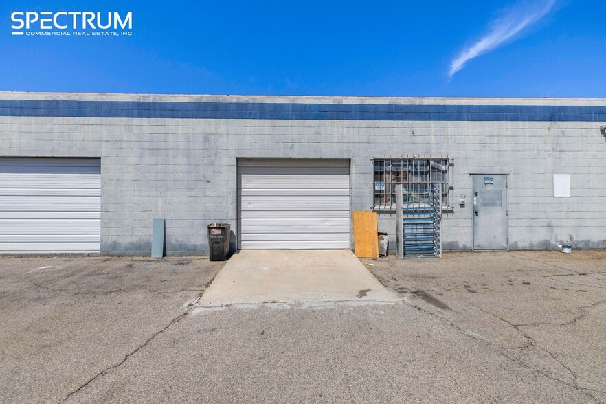 More Photos Of 10035-10043 Canoga Ave, Chatsworth Warehouse For Sale