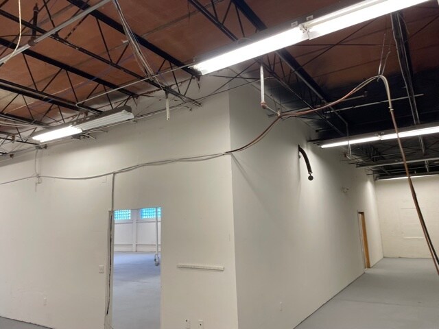 More Photos Of 1815 10th Ave N, Lake Worth Beach Warehouse For Lease