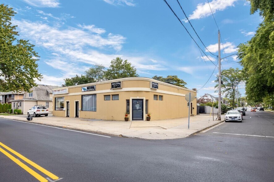 More Photos Of 1097 Tulip Ave, Franklin Square Storefront Retail Office For Lease