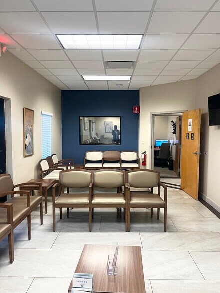 More Photos Of 805 Oakley Seaver Dr, Clermont Medical For Lease
