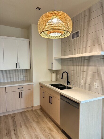 More Photos Of 225 Ellis St, San Francisco Apartments For Sale