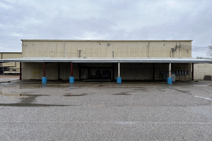 More Photos Of 432 N Royal St, Jackson Warehouse For Lease