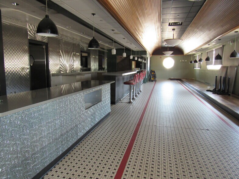 More Photos Of 150 W Dubois Ave, Dubois General Retail For Lease