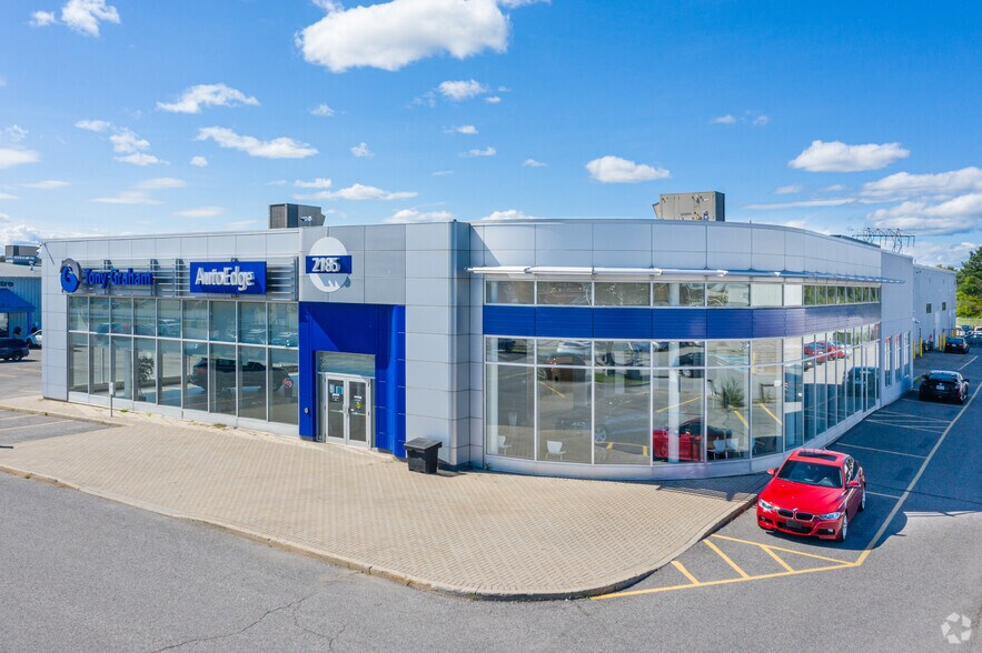 Primary Photo Of 2185 Robertson Rd, Ottawa Auto Dealership For Lease