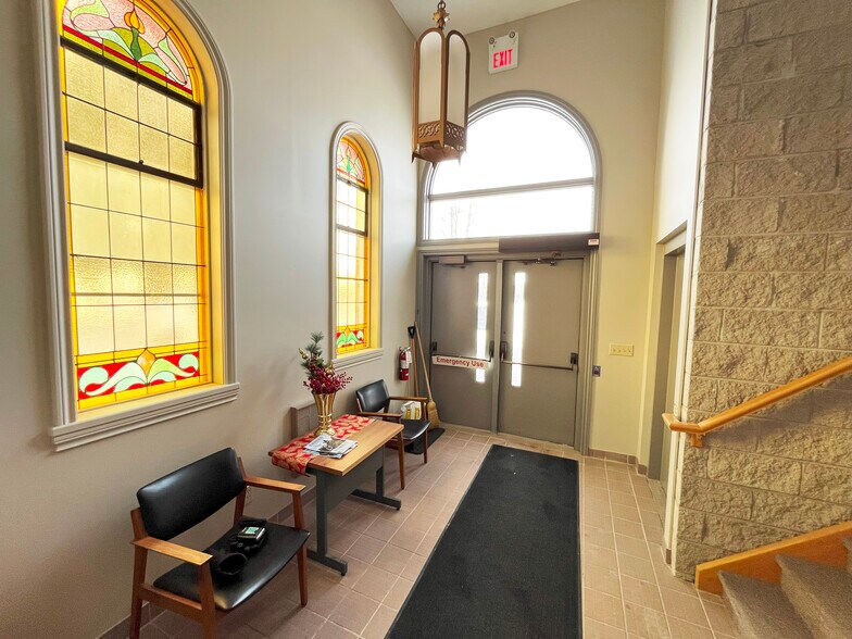 More Photos Of 12274 Guelph Line, Milton Specialty For Sale