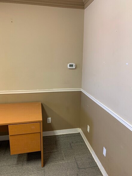 More Photos Of 12708 Montana Ave, El Paso Warehouse For Lease