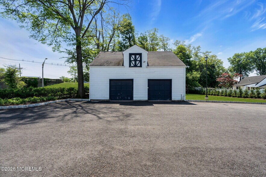 More Photos Of 49 E Passaic St, Rochelle Park Office For Lease