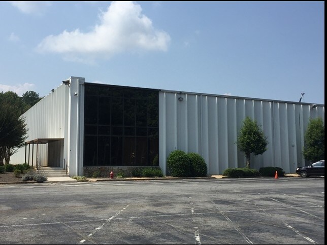 More Photos Of 4350-4360 Avery Dr, Flowery Branch Warehouse For Lease
