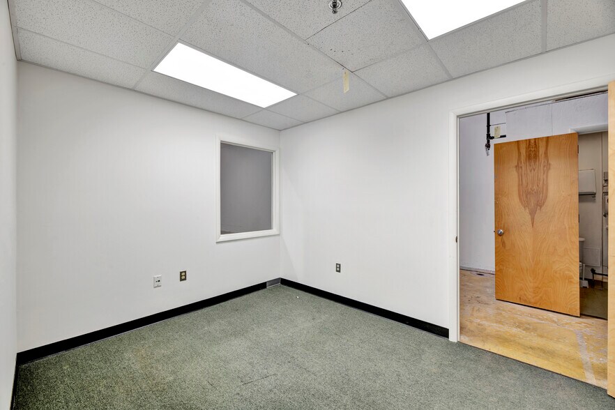 More Photos Of 201 Ruthar Dr, Newark Industrial For Sale