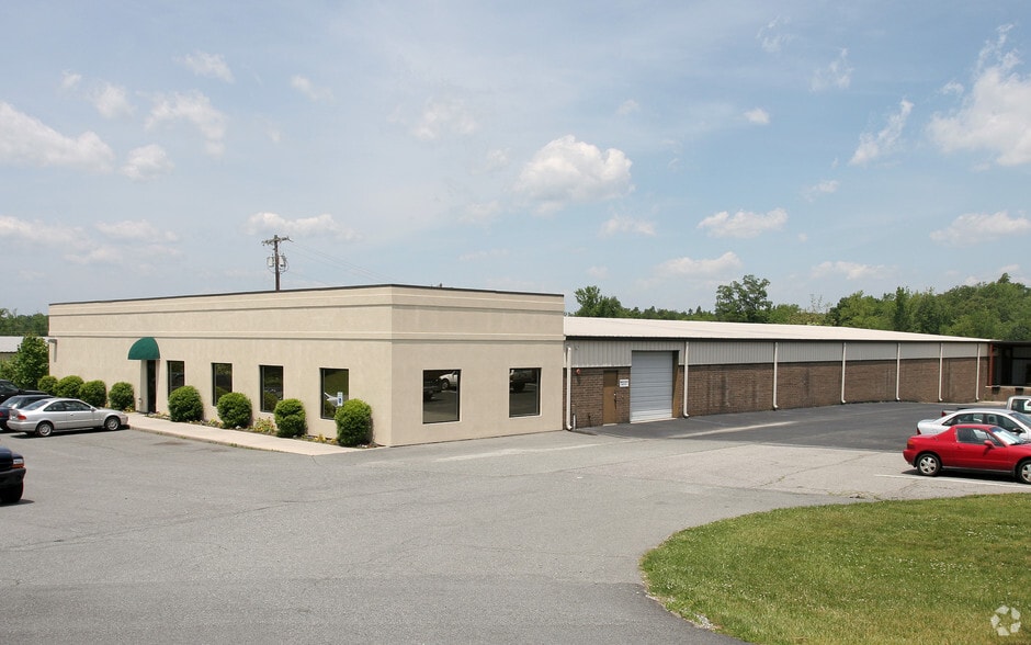 More Photos Of 13 Stanley Dr, Thomasville Unknown For Lease
