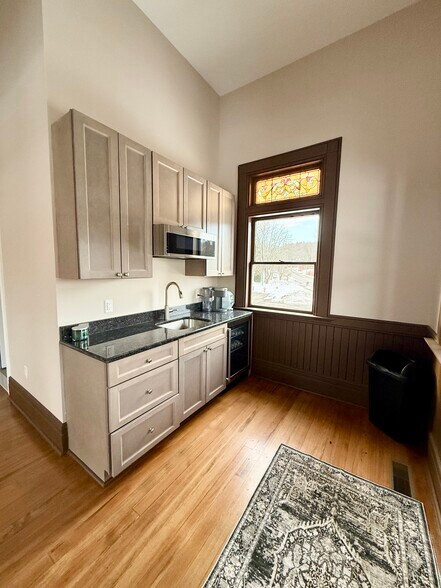 More Photos Of 475 College Hwy, Southwick Office For Sale