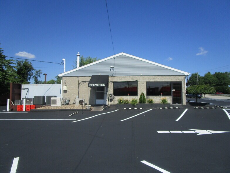 More Photos Of 1456 Lincoln Hwy, North Versailles Restaurant For Sale