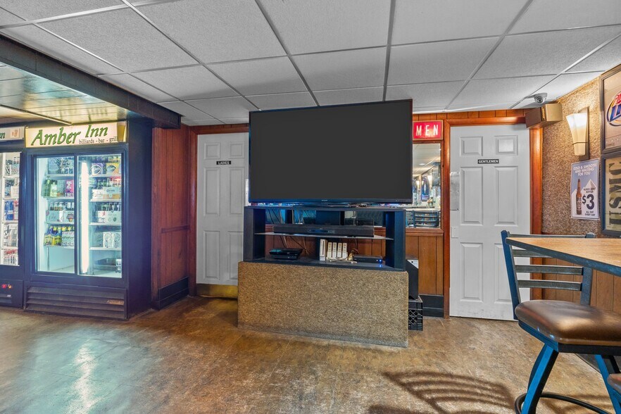 More Photos Of 209 Shewell Ave, Doylestown Restaurant For Sale