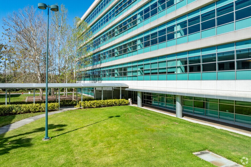 More Photos Of 18205 Crane Nest Dr, Tampa Office For Lease