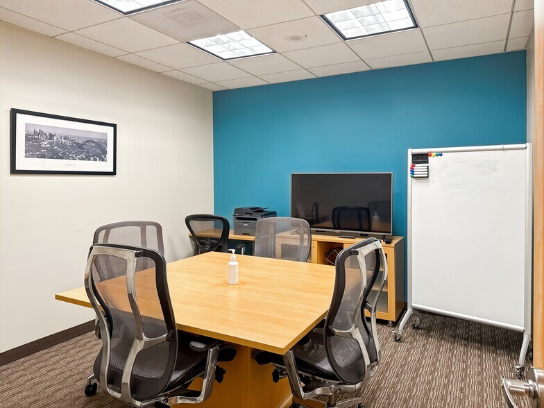 More Photos Of 1901 Harrison St, Oakland Coworking Space