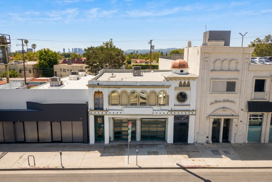 More Photos Of 141-143 N La Brea Ave, Los Angeles Restaurant For Sale