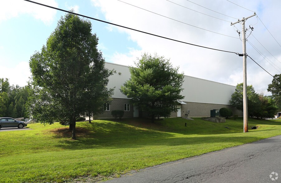 More Photos Of 4253 Albany St, Albany Warehouse For Lease