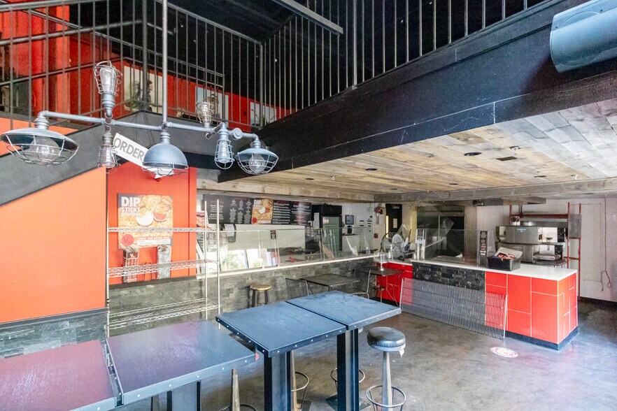 More Photos Of 11 5th Ave, Pittsburgh Office For Sale