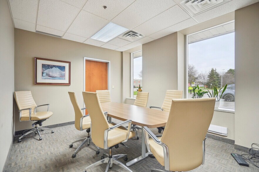 More Photos Of 3230 Mainway, Burlington Distribution For Lease