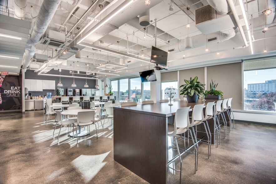 More Photos Of 2400 N Glenville Dr, Richardson Office For Lease