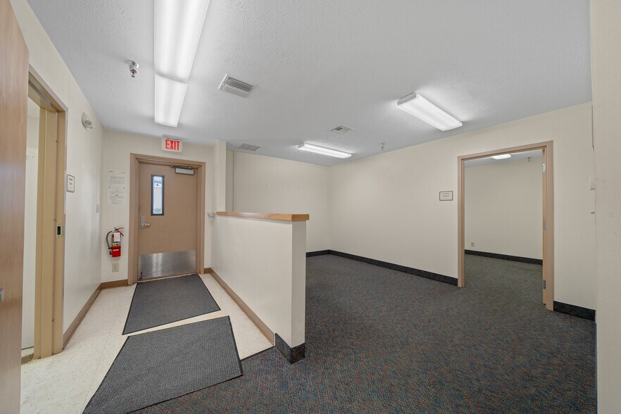 More Photos Of 506 SE 3rd Ave, Ocala Warehouse For Sale