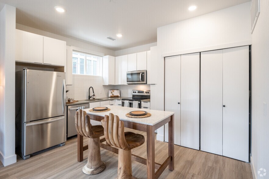 More Photos Of 4730-4790 Broadway, Boulder Apartments For Lease