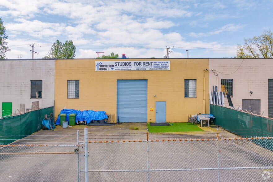 More Photos Of 1086 W 3rd St, North Vancouver District Warehouse For Lease