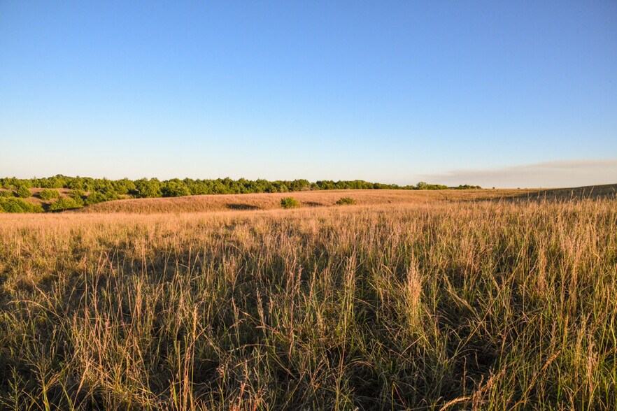 More Photos Of 0000 00000 Hi-View Dr, Manhattan Land For Sale