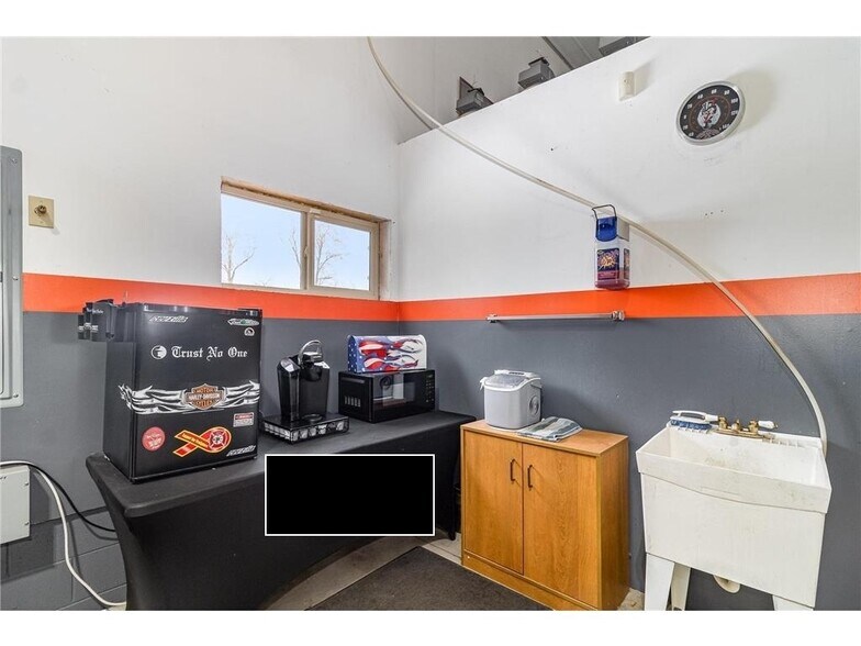 More Photos Of 29410 West St, Chisago City Warehouse For Sale