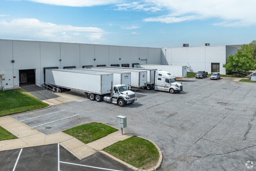 Primary Photo Of 8750 Larkin Rd, Savage Warehouse For Lease