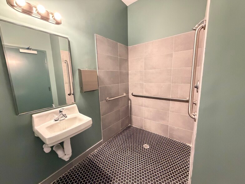 More Photos Of 229 Airpark Blvd, Immokalee Specialty For Sale