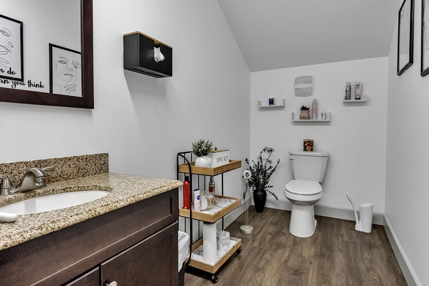 More Photos Of 2-85 Bristol Ln, Ellicottville General Retail For Lease