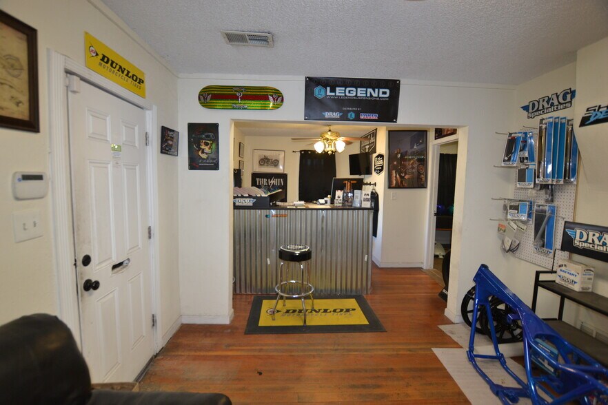 More Photos Of 116 N Orchard Ave, Canon City Auto Dealership For Sale