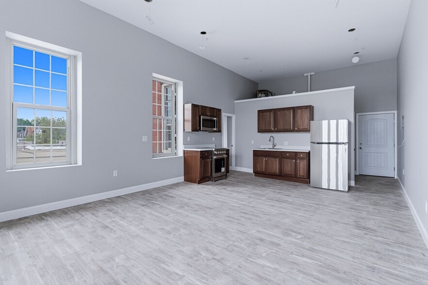 More Photos Of 387 Broad St, Central Falls Apartments For Sale