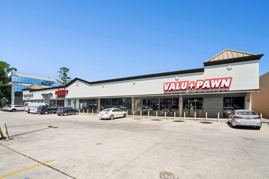 More Photos Of 13630 Veterans Memorial Dr, Houston Storefront Retail Office For Lease