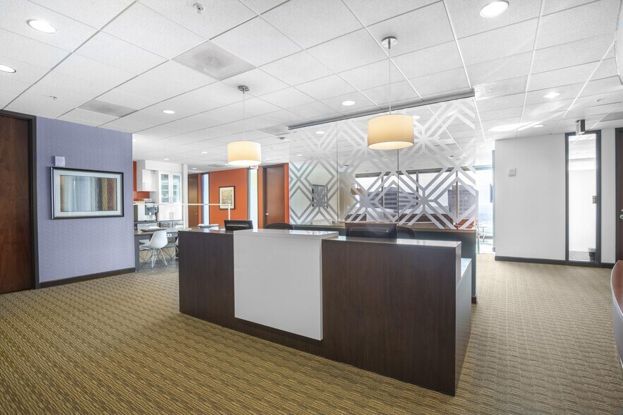 More Photos Of 260 Peachtree St NW, Atlanta Coworking Space