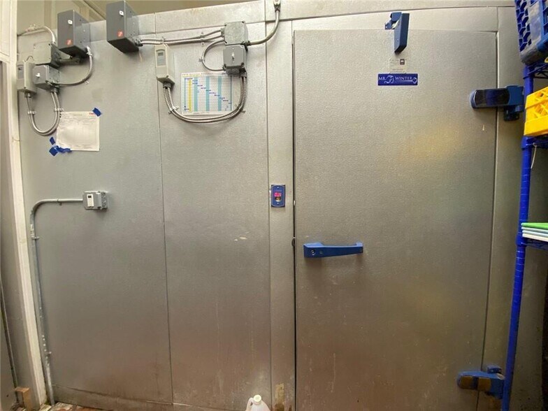 More Photos Of 276 Watch Hill Rd, Cortlandt Manor Restaurant For Lease