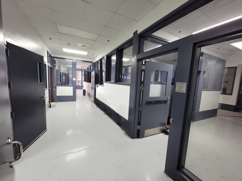 More Photos Of 590 S Sheriffs Way, Manila Specialty For Sale