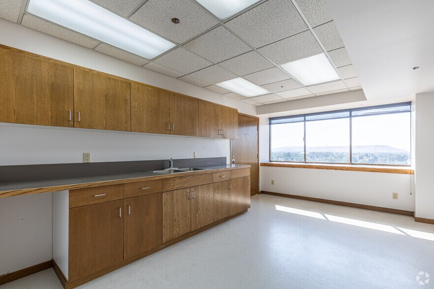 Photo of 11st Floor Ste 1100/11